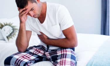 Mide Yanması Neden Olur? Belirtileri ve Tedavisi