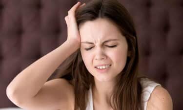 Baş Ağrısı Deyip Geçmeyin 'Baş Ağrısında 9 Ciddi Sinyal'