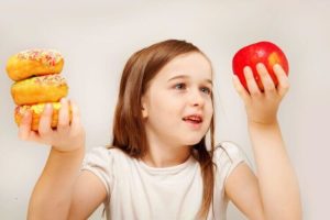 Çocuk beslenmesinde sağlıklı, sağlıksız gıdalar