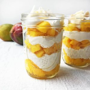 Kavanozda Vegan Hindistan Cevizi ve Mango Parfe