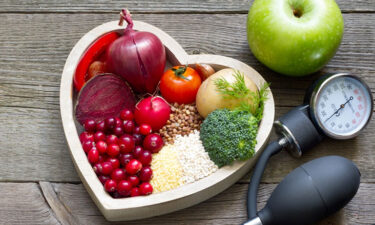 Kalp Hastalıkları: Kalp Sağlığına İyi Gelen Besinler ve Faydaları