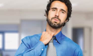Aşırı Terleme (Hiperhidrozis) Neden Olur? Terlemeyi Engellemenin Yolları